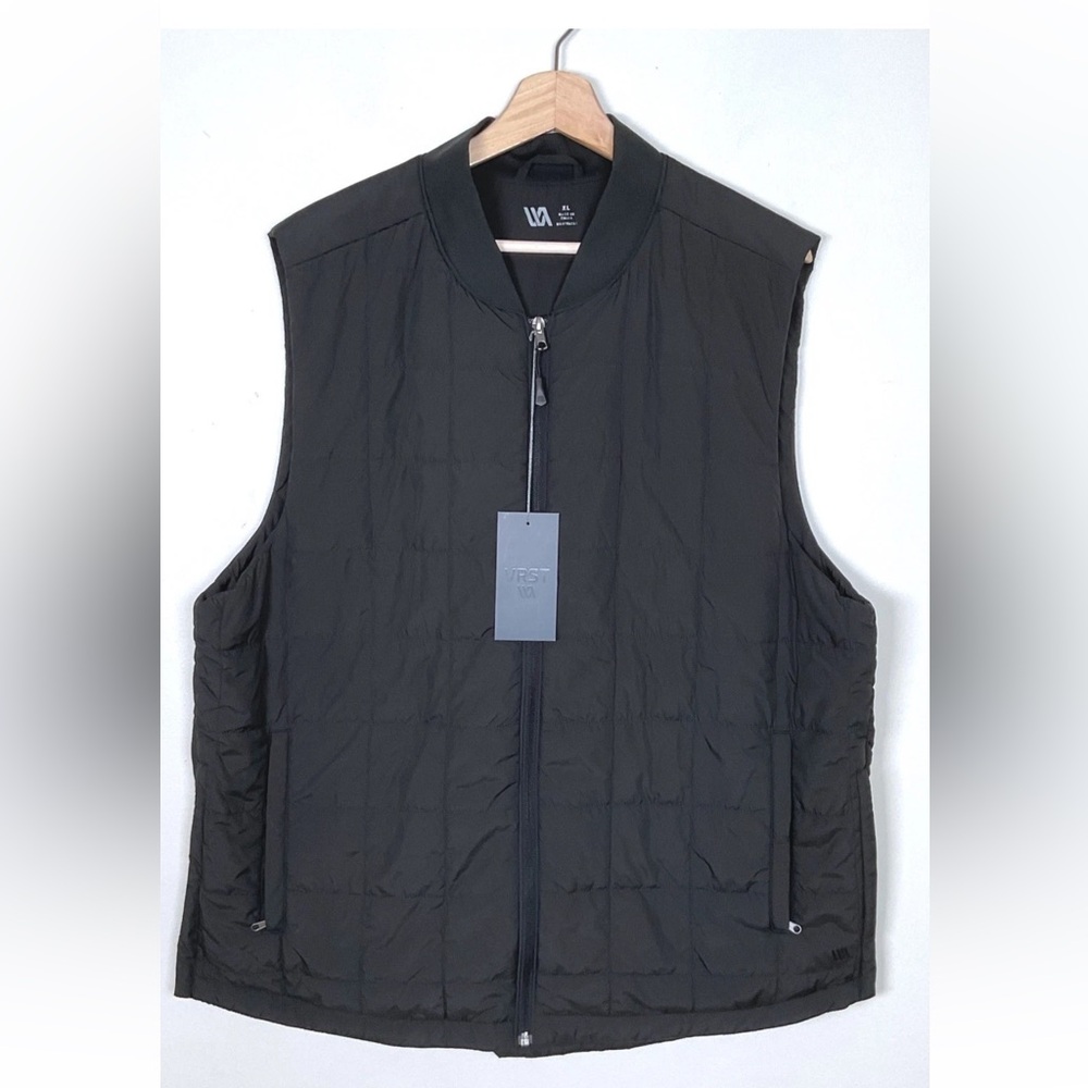 VRST Mens XL Pure Black Insulated Vest Water Repellent Anti Odor Full Zip NWT